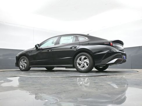 New 2026 Hyundai Sonata SE FWD image 12