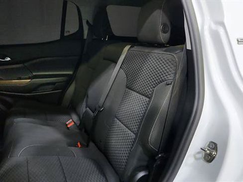 Used 2019 GMC Acadia SLE FWD image 19