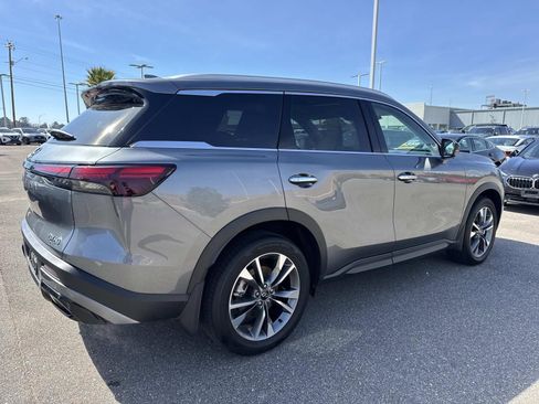 Certified 2025 INFINITI QX60 Luxe w/ Vision Package image 6