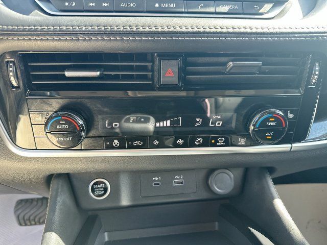Used 2023 Nissan Rogue SL AWD/4WD image 40