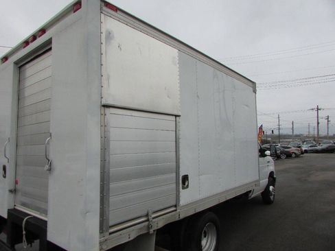 Used 2012 Ford E-450 and Econoline 450 Super Duty w/ PWR Locks & Windows Group RWD image 47