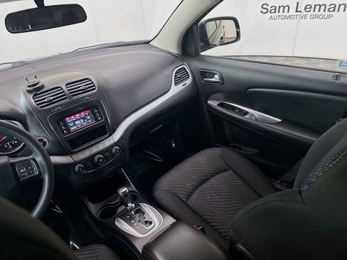 Used 2016 Dodge Journey SXT w/ Comfort/Convenience Group image 22