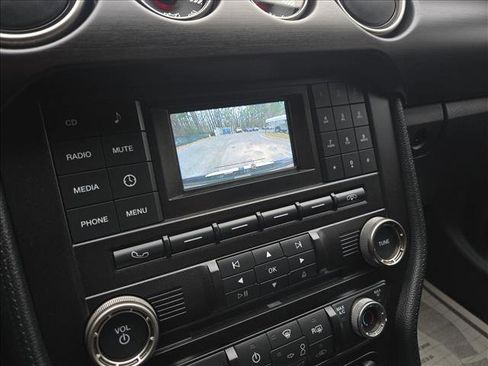 Used 2016 Ford Mustang Shelby GT350 w/ Track Package image 24