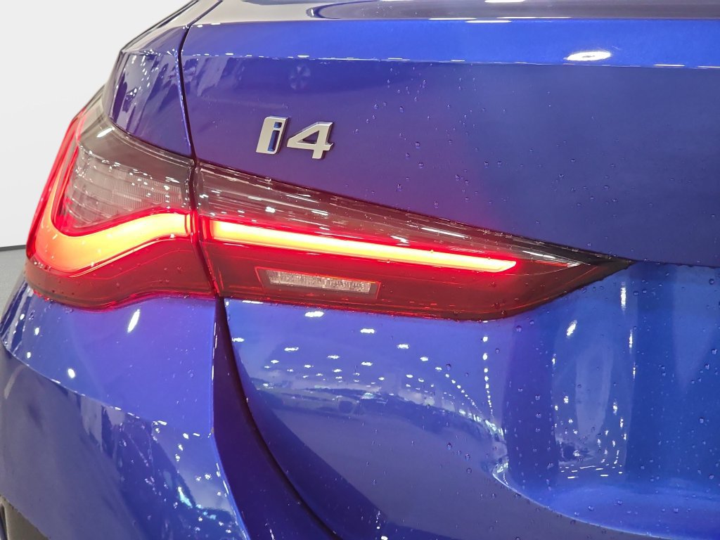 Certified 2025 BMW i4 eDrive40 RWD image 21