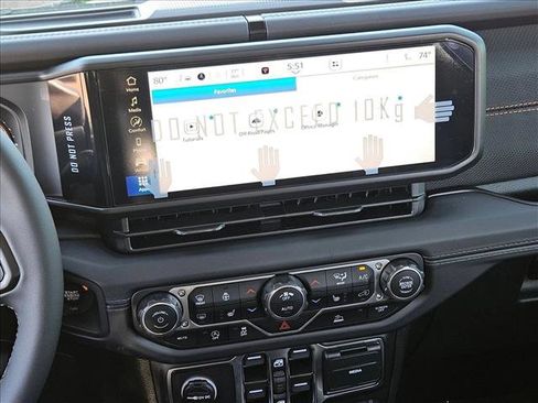 New 2025 Jeep Gladiator Mojave w/ Convenience Group image 13