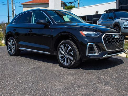 Used 2023 Audi Q5 2.0T Premium w/ Convenience Package AWD/4WD image 3