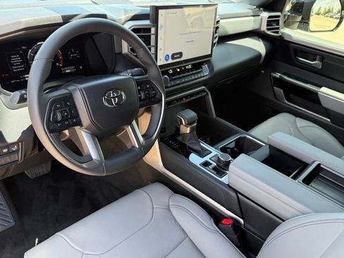 Used 2026 Toyota Tundra Limited AWD/4WD image 11