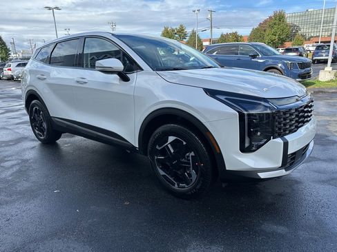 New 2026 Kia Sportage S image 4