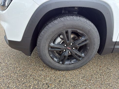 Used 2023 GMC Terrain AT4 w/ Tech Package AWD/4WD image 6