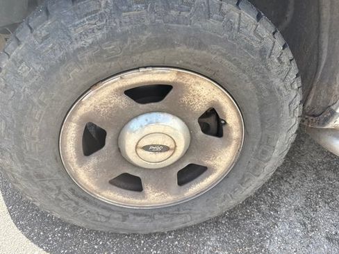 Used 2005 Ford F150 XLT AWD/4WD image 16