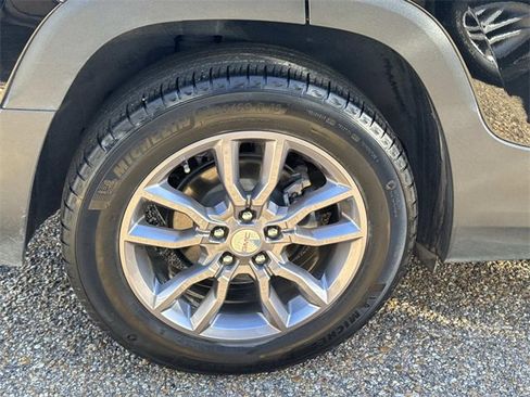 Used 2022 GMC Terrain SLT image 5