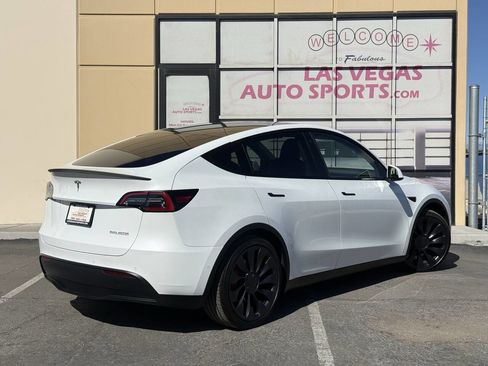 Used 2022 Tesla Model Y Performance image 7