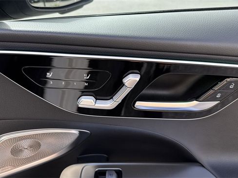 Used 2023 Mercedes-Benz C 300 Sedan w/ Pinnacle Trim Package image 46