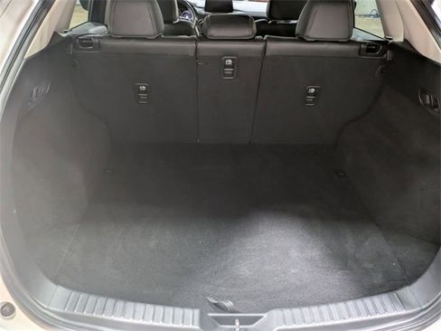 Used 2018 MAZDA CX-5 Touring w/ Preferred Equipment Package image 27