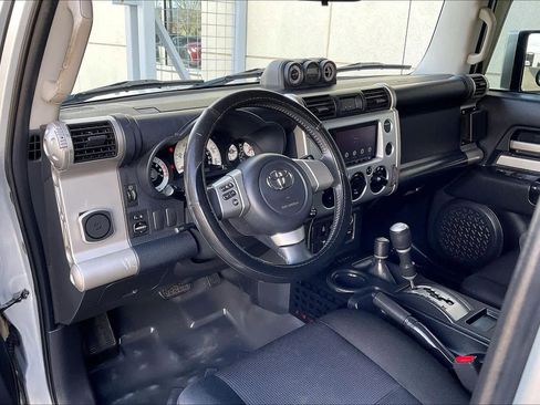 Used 2007 Toyota FJ Cruiser 4WD image 17