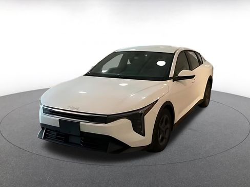 Used 2025 Kia K4 FWD image 9