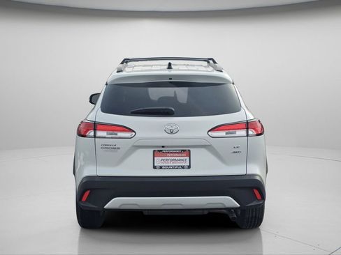 Used 2025 Toyota Corolla Cross LE image 27