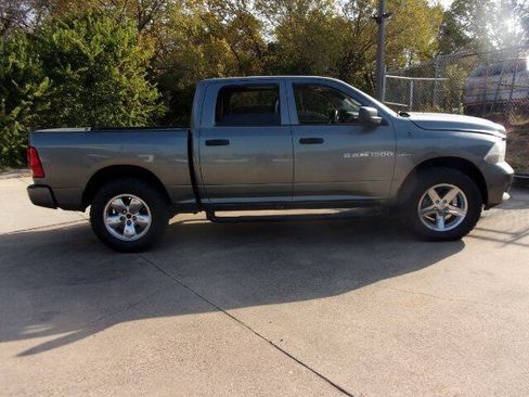 Used 2012 RAM 1500 Express w/ ST Popular Equipment Group AWD/4WD image 2