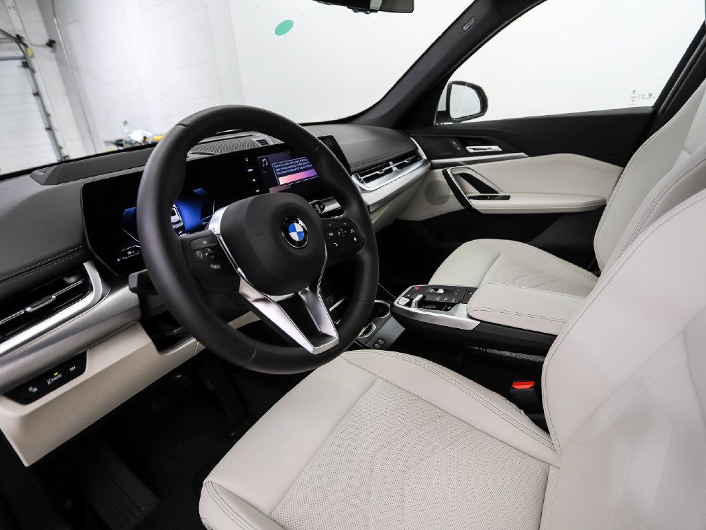 Used 2026 BMW X1 xDrive28i w/ Technology Package AWD/4WD image 10