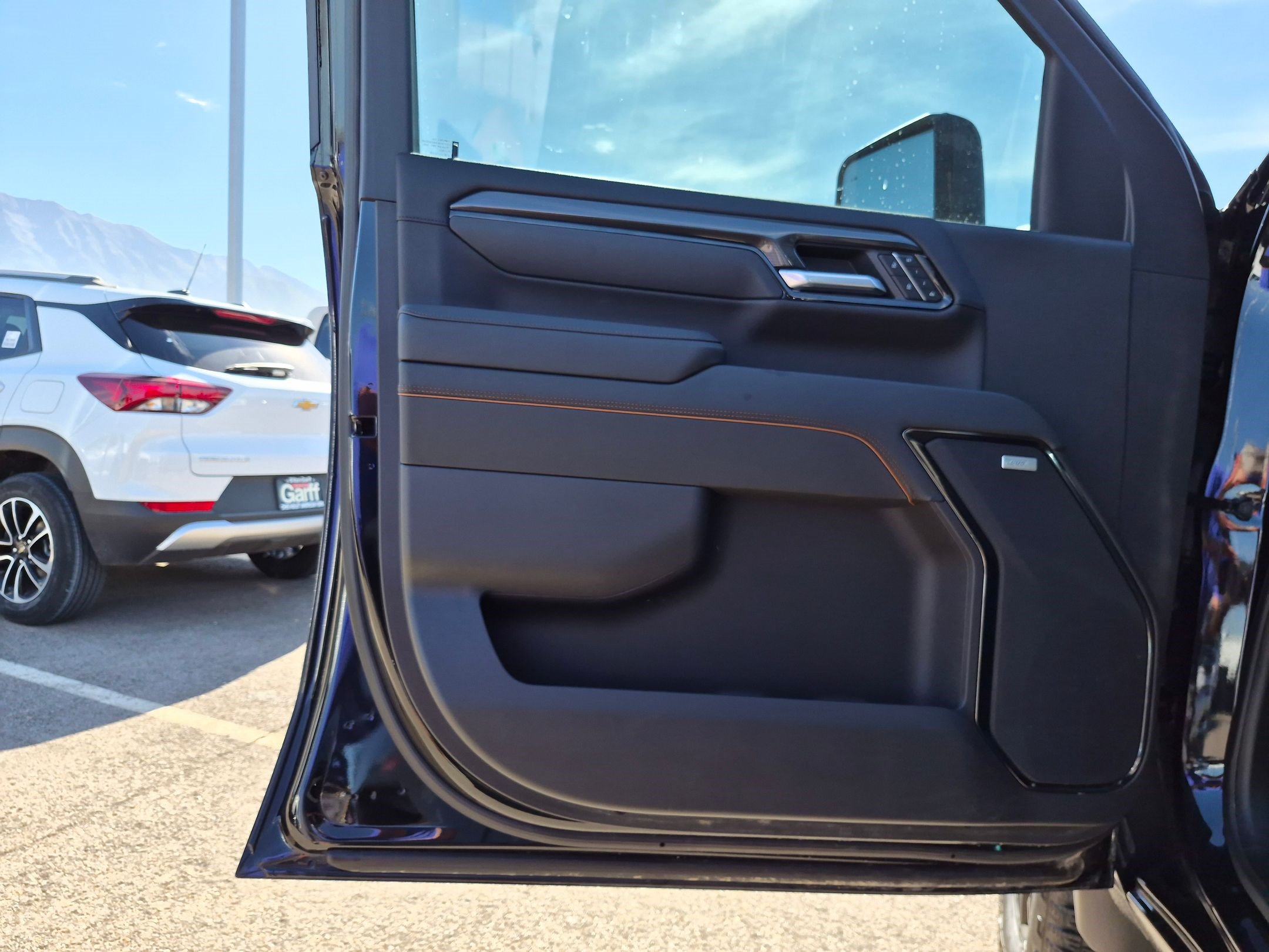 Used 2026 GMC Sierra 2500 AT4 AWD/4WD image 12
