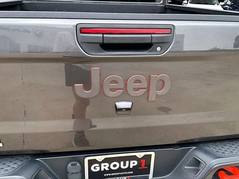Used 2023 Jeep Gladiator Mojave w/ Cold Weather Group AWD/4WD image 27