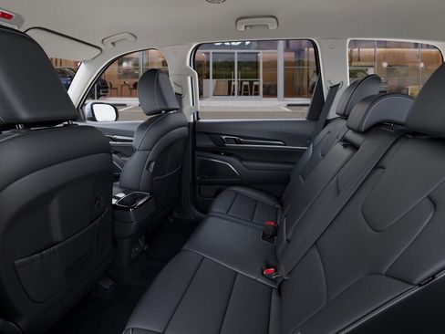 New 2025 Kia Telluride LX image 18