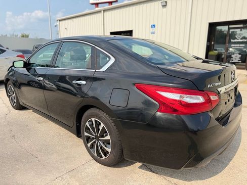 Used 2016 Nissan Altima 2.5 S w/ Power Driver Seat Package FWD image 3