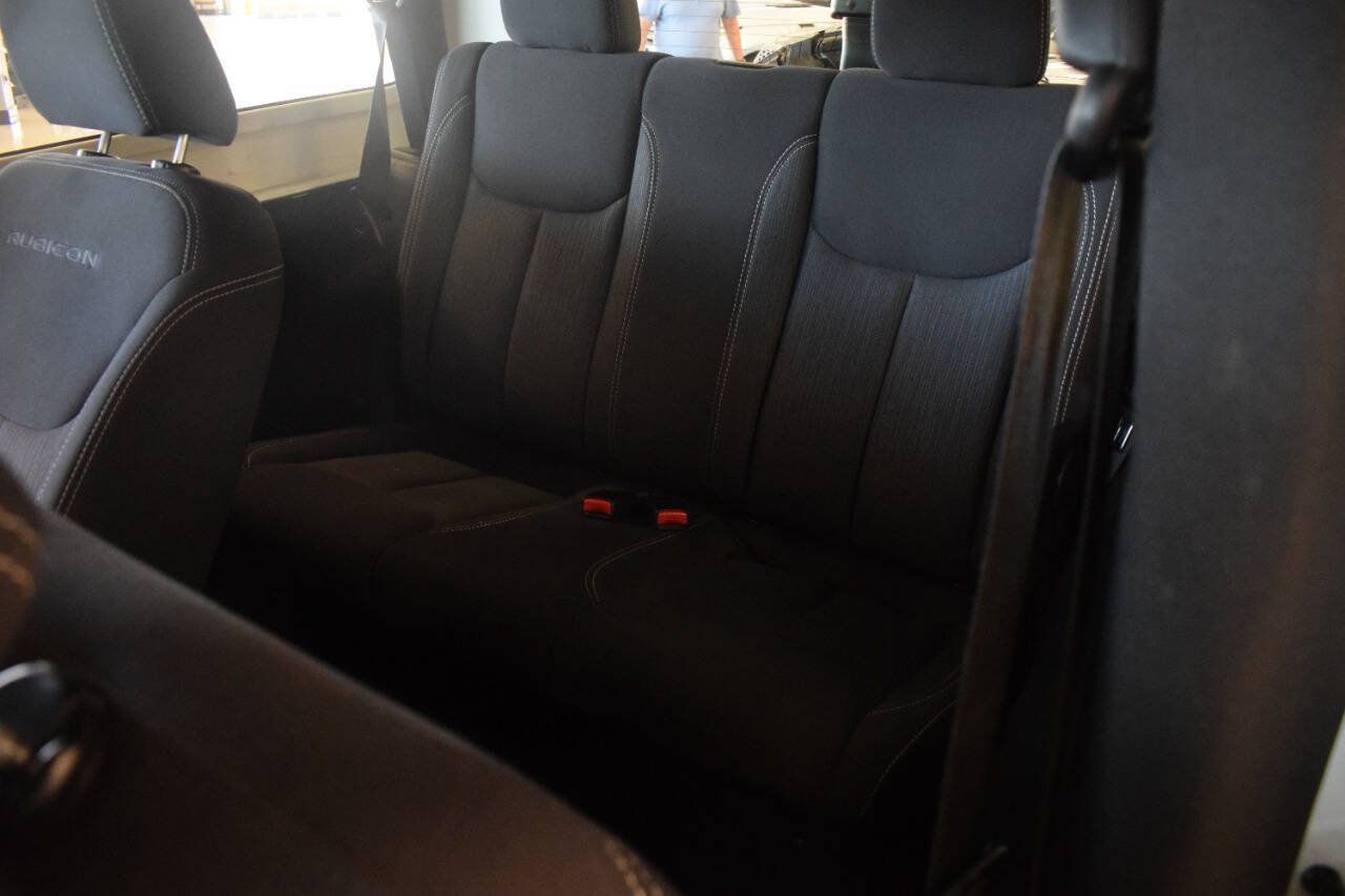 Used 2013 Jeep Wrangler Rubicon w/ PWR Convenience Group AWD/4WD image 60