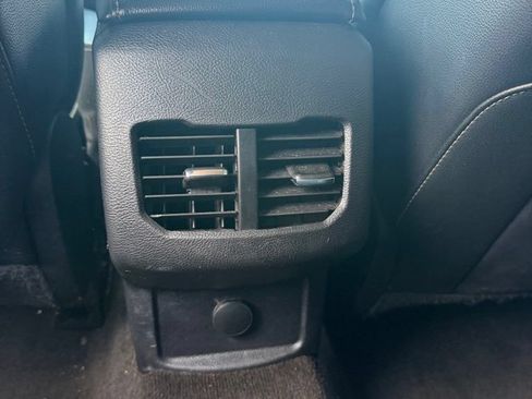 Used 2019 Ford Fusion SEL FWD image 10