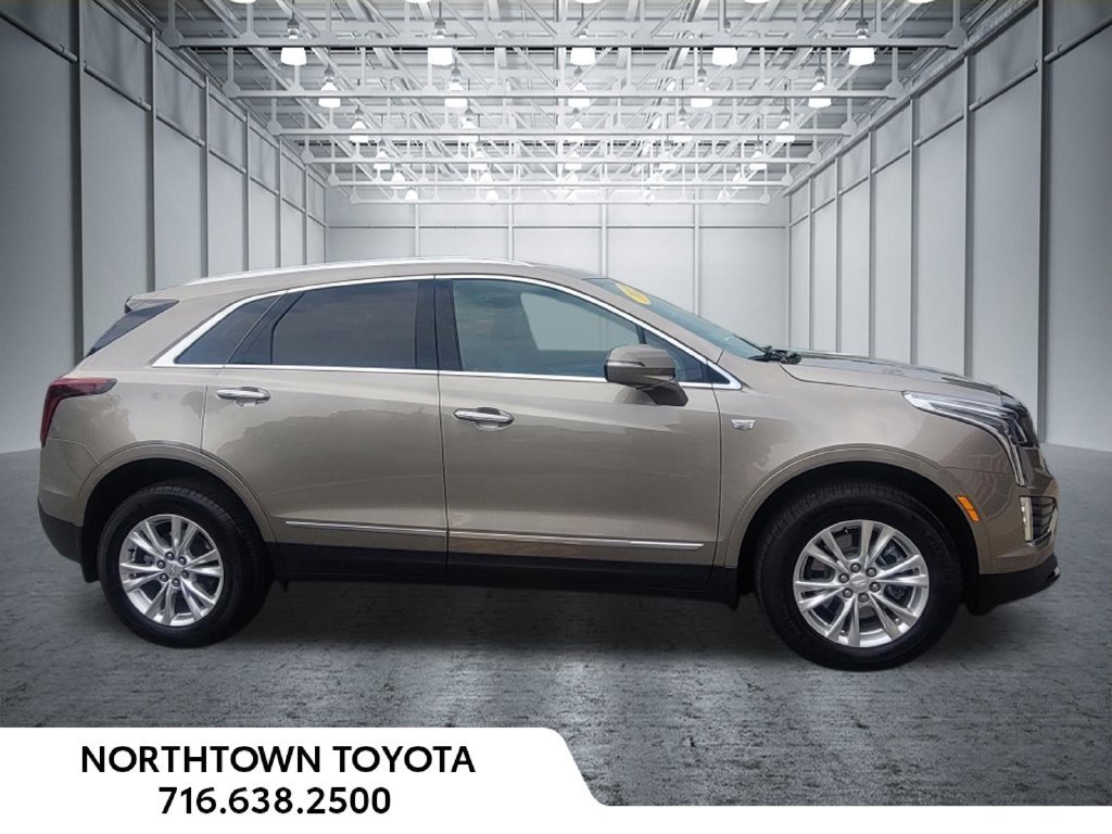 Used 2022 Cadillac XT5 Luxury w/ LPO, Floor Liner Package AWD/4WD image 3