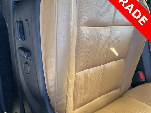 Used 2022 Kia Telluride SX w/ Towing Package image 11