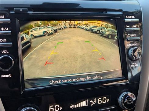 Used 2020 Nissan Murano SV image 14
