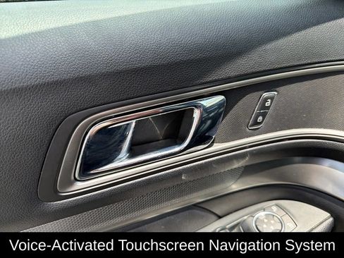 Used 2019 Ford Explorer XLT w/ Equipment Group 202A FWD image 9
