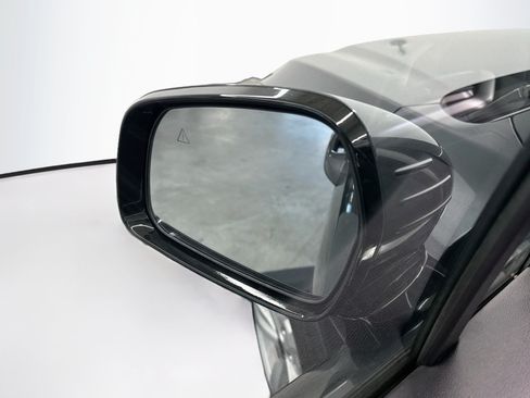 Used 2024 Kia Sorento LX FWD image 16