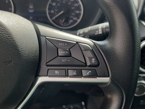 Used 2024 Nissan Sentra SV FWD image 31