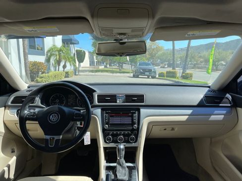 Used 2012 Volkswagen Passat 2.5 SE FWD image 11