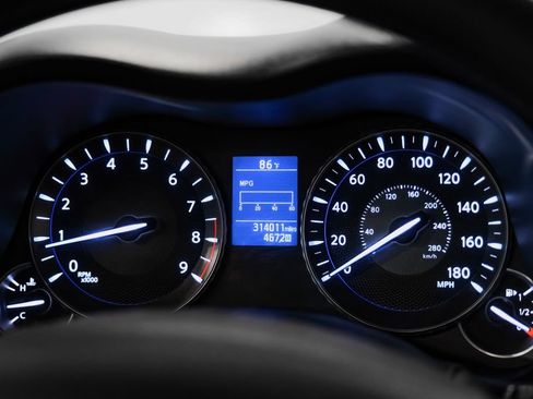 Used 2019 INFINITI Q70 L 3.7 RWD image 18