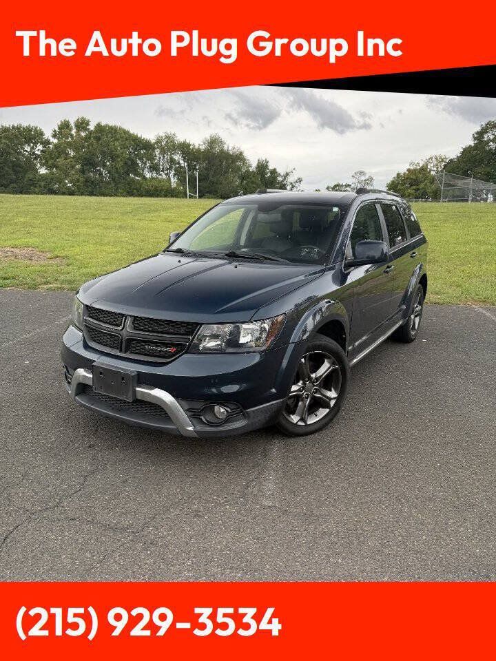 Used 2015 Dodge Journey Crossroad w/ Flexible Seating Group FWD image 1