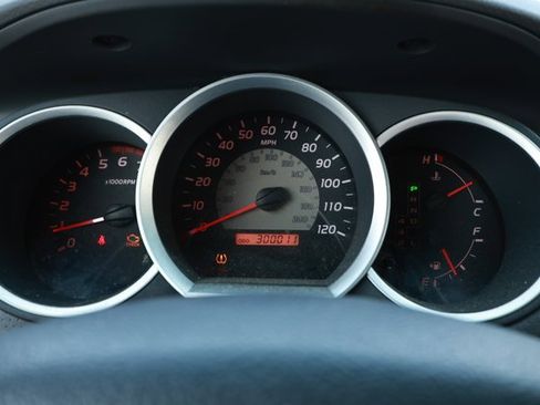 Used 2006 Toyota Tacoma PreRunner RWD image 7