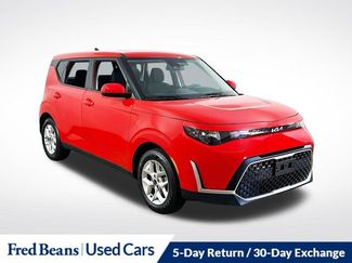 Used 2023 Kia Soul LX w/ LX Technology Package FWD video 1