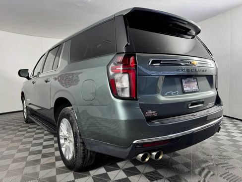 Used 2023 Chevrolet Suburban Premier AWD/4WD image 27