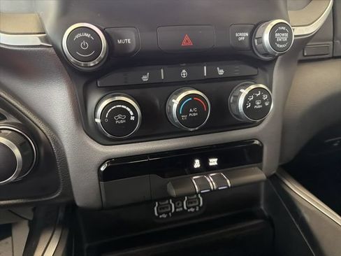 Used 2024 RAM 1500 Big Horn AWD/4WD image 20