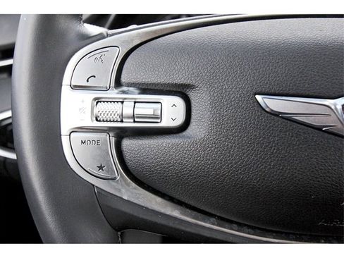 Used 2022 Genesis GV70 2.5T image 18