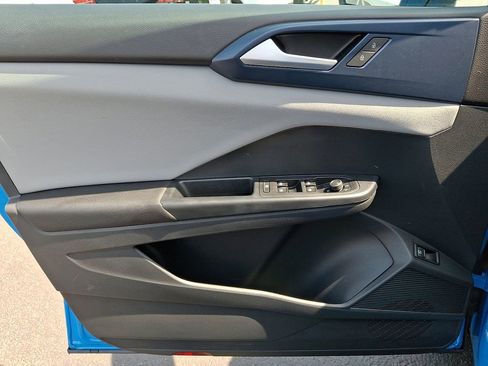 Certified 2023 Volkswagen Taos SE w/ Black Wheel Package AWD/4WD image 12