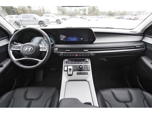 Used 2024 Hyundai Palisade SEL image 13