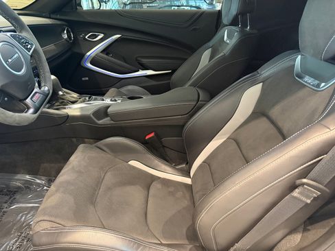 Used 2022 Chevrolet Camaro SS RWD image 10
