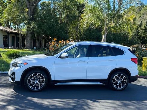 Used 2020 BMW X1 xDrive28i w/ Convenience Package image 2