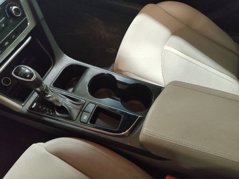 Used 2016 Hyundai Sonata SE FWD image 26