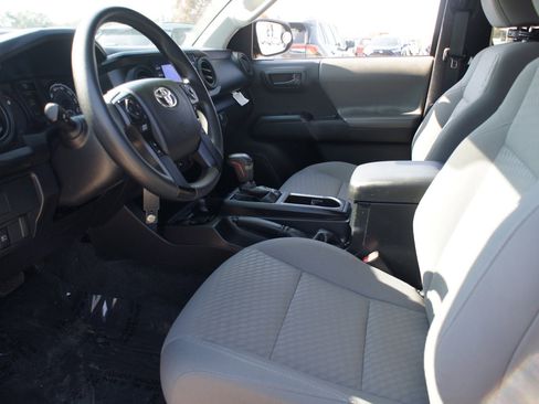 Used 2023 Toyota Tacoma SR w/ SR Convenience Package image 11