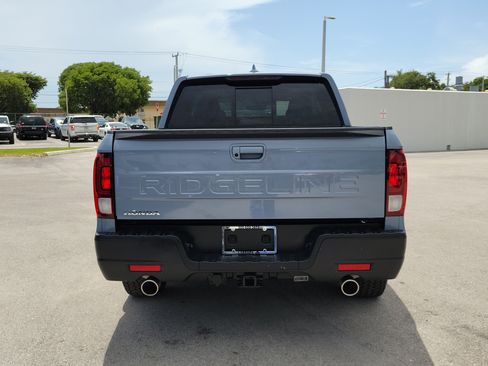 Used 2025 Honda Ridgeline RTL+ image 6